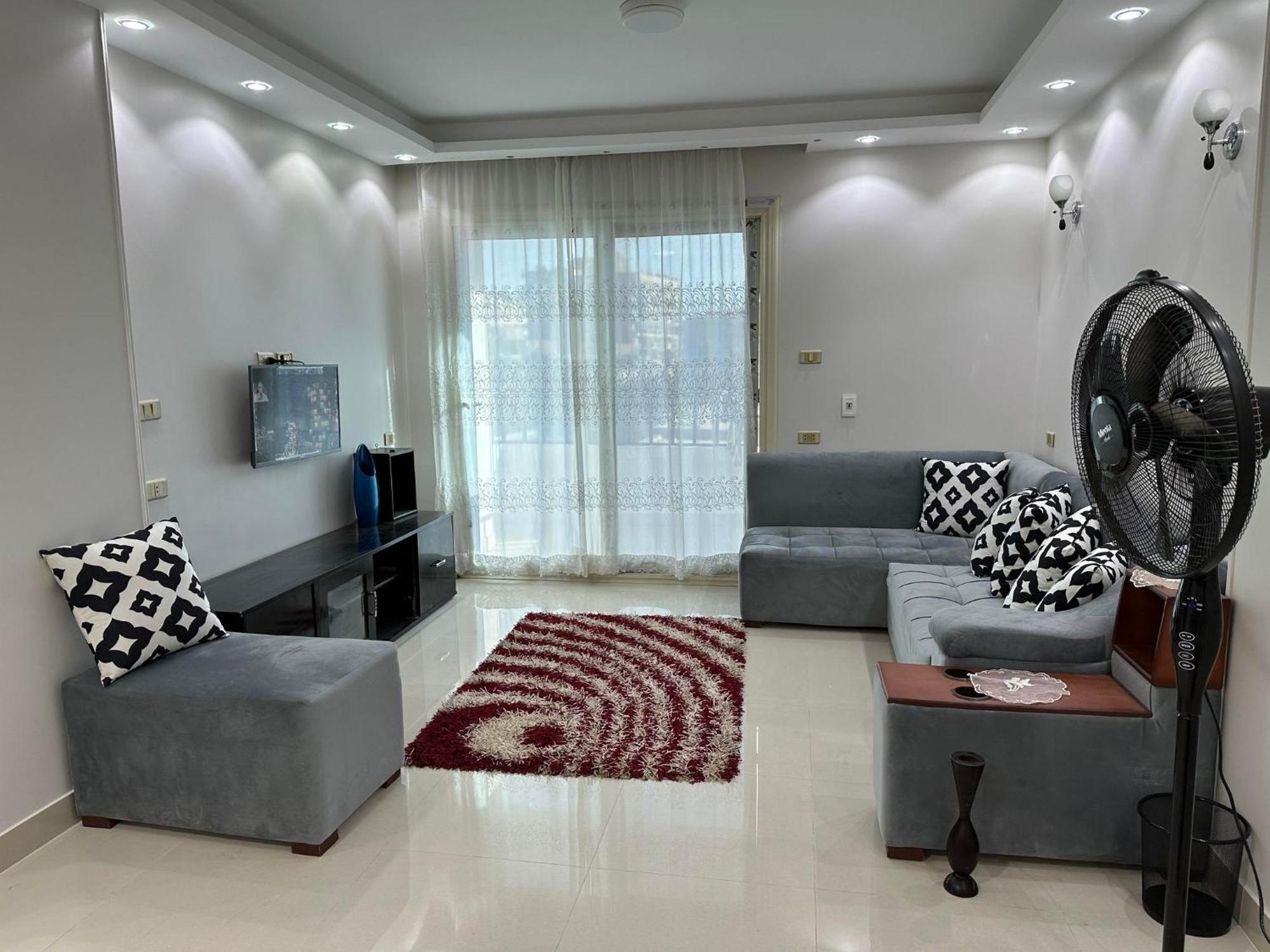 Comfy And Luxurious In Mansheyt El-bakry East